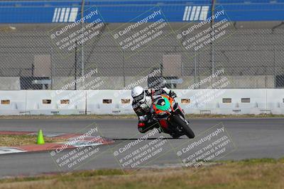 media/Nov-26-2022-Fastrack Riders (Sat) [[b001e85eef]]/Level 2/Session 3 Outside Turn 9/